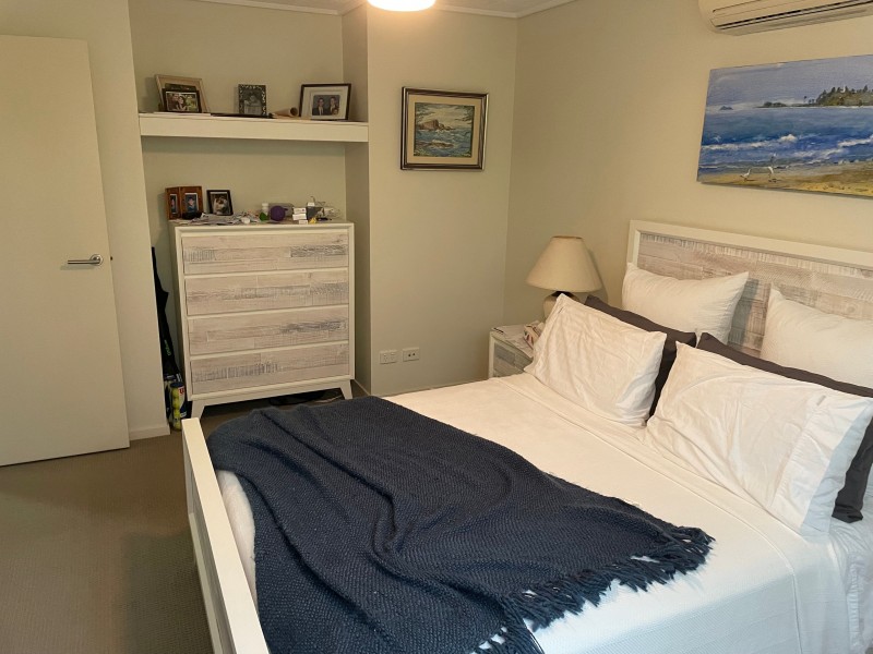 4/4 Grand Parade, Kawana Island QLD 4575
