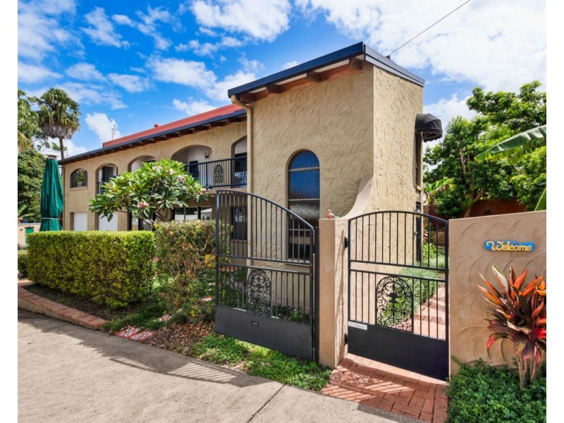 61 Centenary Crescent, Alexandra Headland QLD 4572