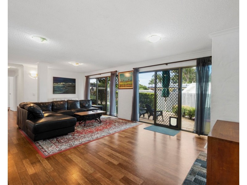 61 Centenary Crescent, Alexandra Headland QLD 4572