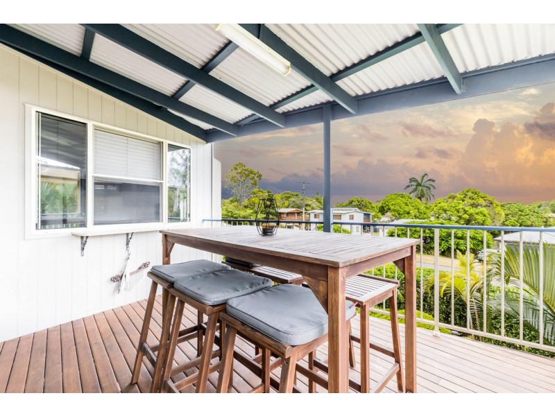 1/2 Tate Street, Agnes Water QLD 4677