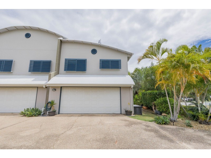 1/2 Tate Street, Agnes Water QLD 4677