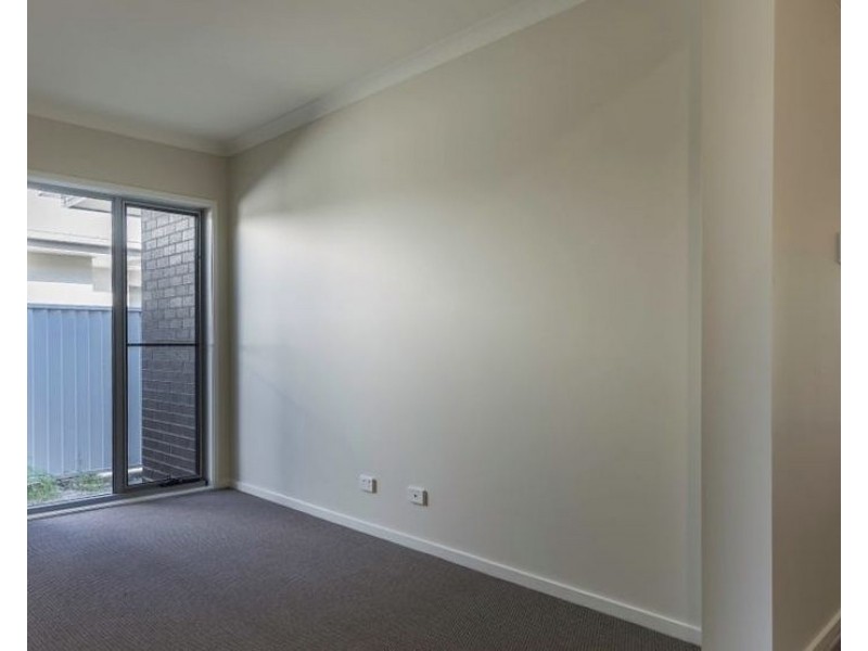 34 Chestnut Crescent, Caloundra West QLD 4551