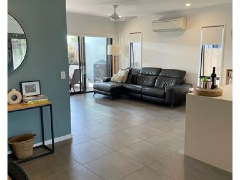 7 Limosa Way, Palmview QLD 4553