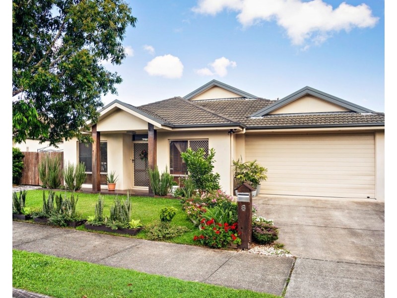 8 Peppermint Crescent, Sippy Downs QLD 4556