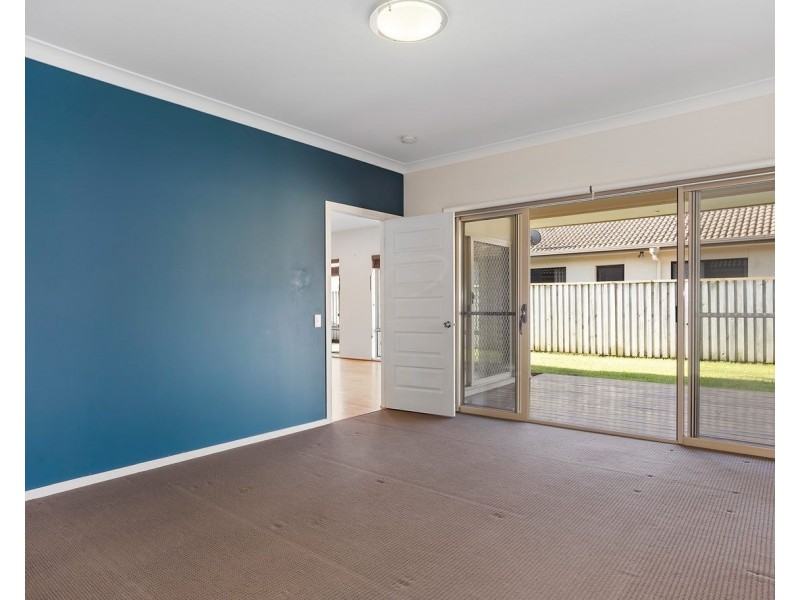 8 Peppermint Crescent, Sippy Downs QLD 4556