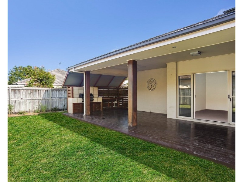 8 Peppermint Crescent, Sippy Downs QLD 4556