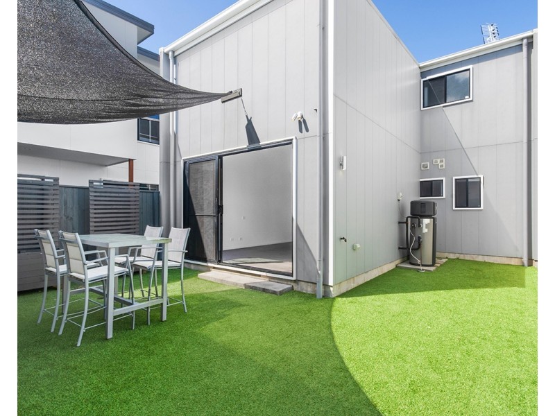 12 Parkway Terrace, Palmview QLD 4553