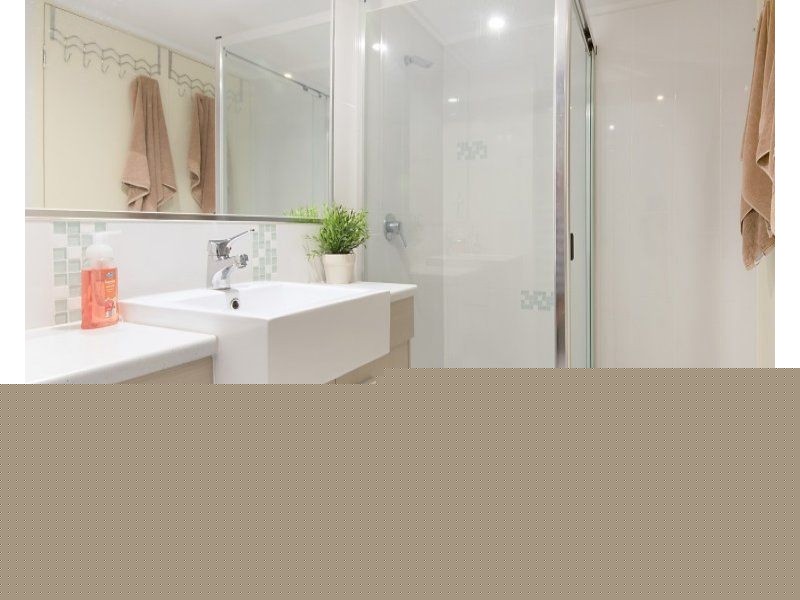 25/4 Grand Parade, Kawana Island QLD 4575