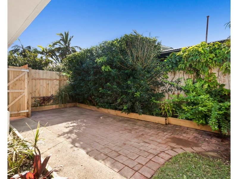 2/14 Petrie Avenue, Marcoola QLD 4564