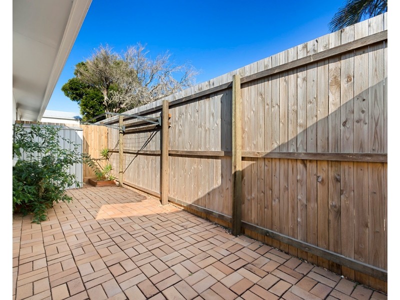 1/14 Petrie Avenue, Marcoola QLD 4564