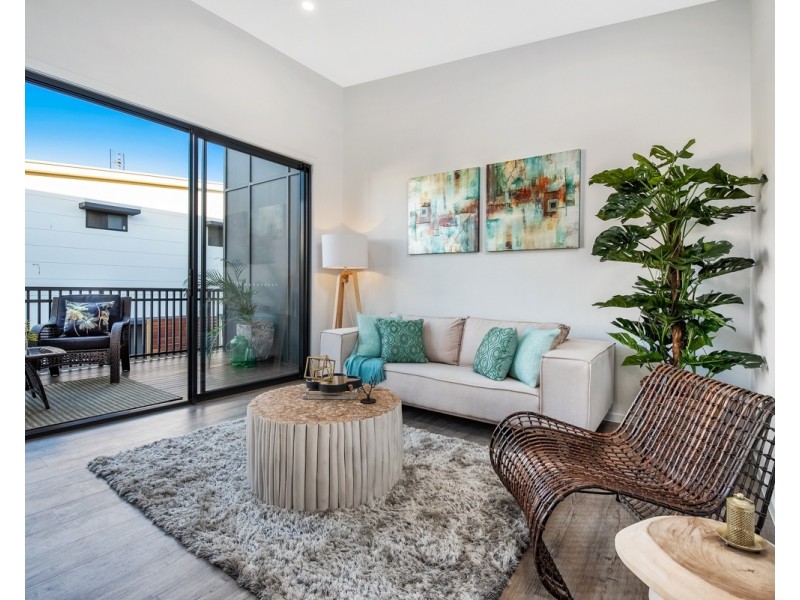 1/23 Ridge Road, Maroochydore QLD 4558