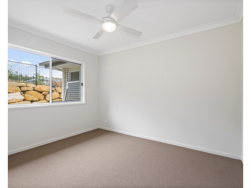 1 Outlook Rise, Mooloolah Valley QLD 4553