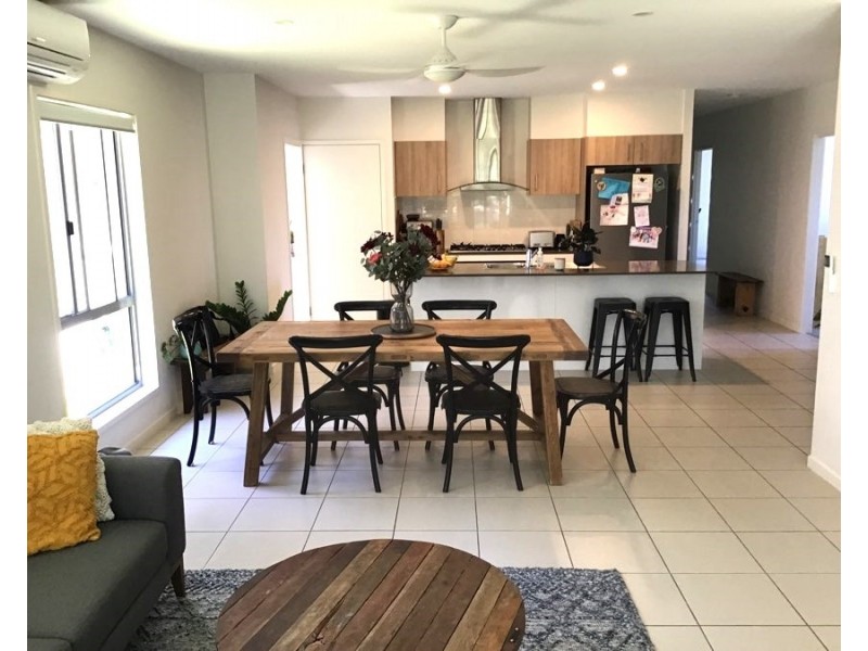 10 Silver Gull Cresent, Peregian Springs QLD 4573