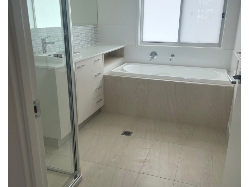 616 Tide Ave, Maroochydore QLD 4558