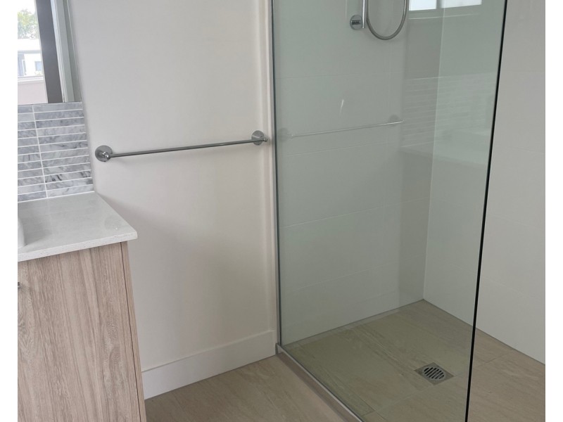 616 Tide Ave, Maroochydore QLD 4558