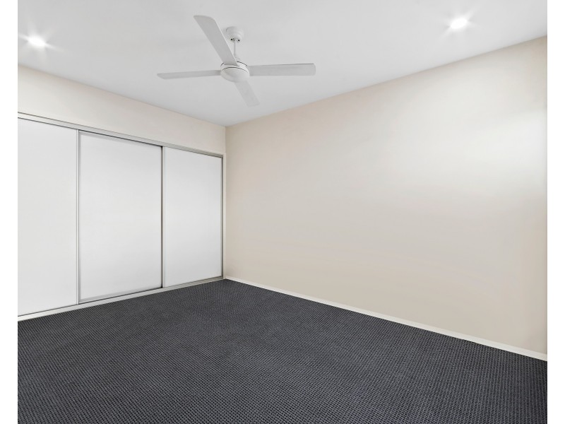 129 Sunshine Cove Way, Maroochydore QLD 4558