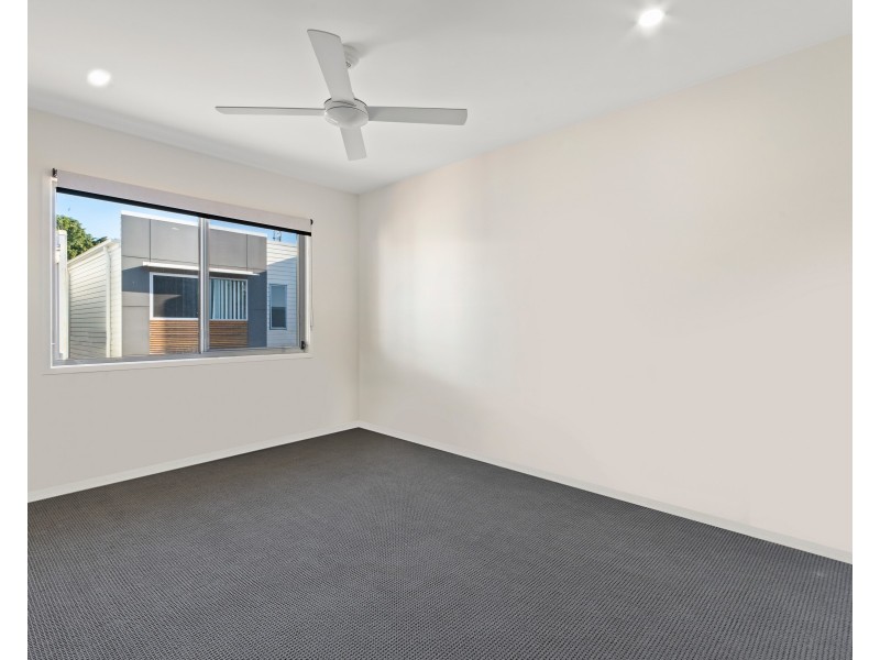 129 Sunshine Cove Way, Maroochydore QLD 4558
