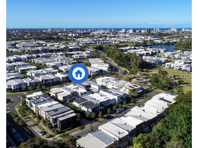 129 Sunshine Cove Way, Maroochydore QLD 4558