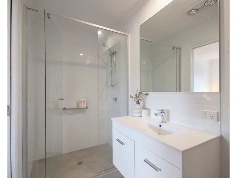 21/2 Allora Drive, Maroochydore QLD 4558