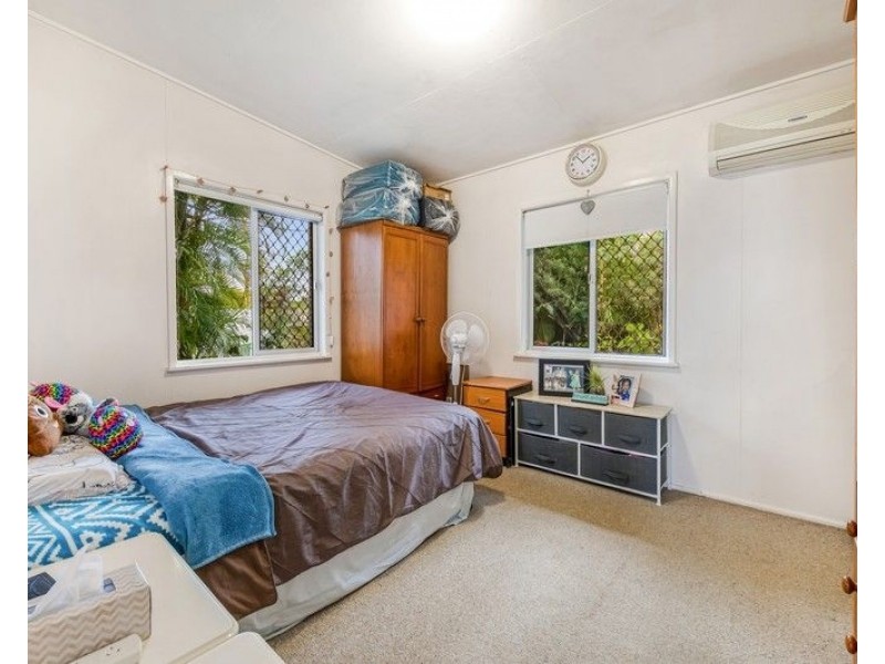 2/11 Jacaranda Drive, Mooloolaba QLD 4557