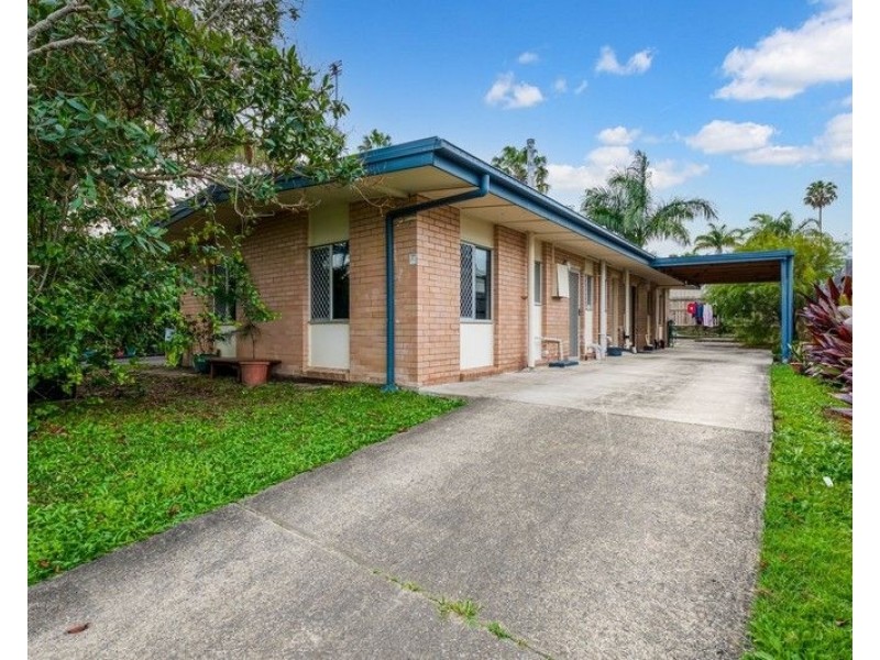 2/11 Jacaranda Drive, Mooloolaba QLD 4557