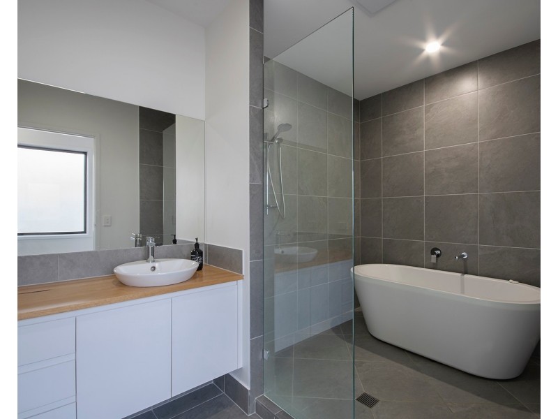 6 Rowe Lane, Maroochydore QLD 4558