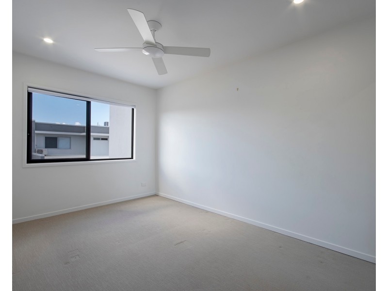 6 Rowe Lane, Maroochydore QLD 4558