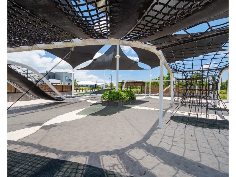 7 Limosa Way, Palmview QLD 4553