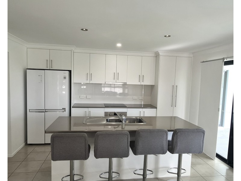 1 Bayview Close, Agnes Water QLD 4677