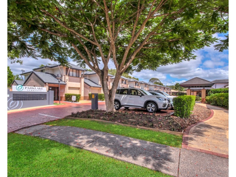 16/2 Springhill Drive, Sippy Downs QLD 4556