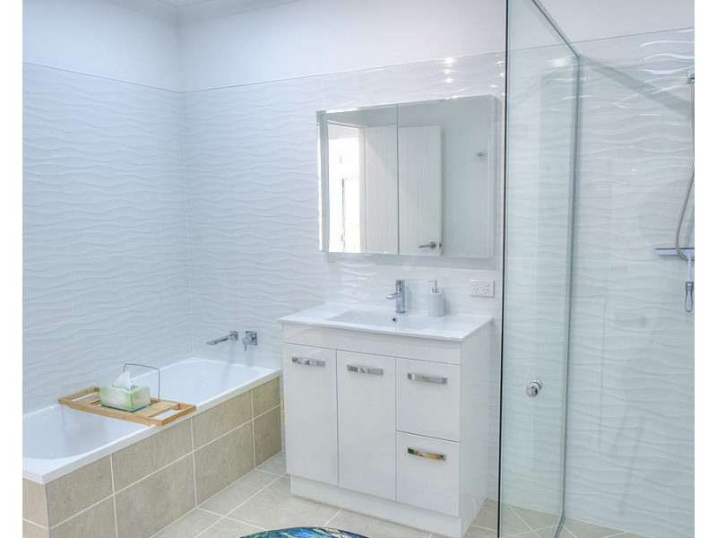 8 Solander Close, Agnes Water QLD 4677