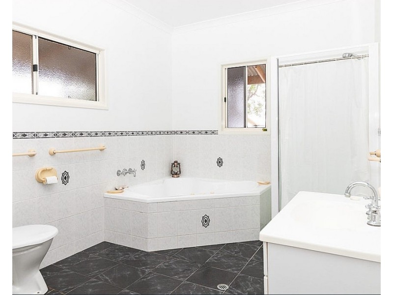 2361 Round Hill Road, Agnes Water QLD 4677