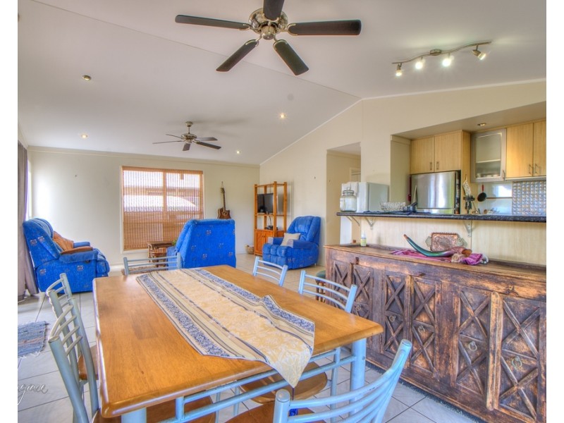 1/4 Young Nicks Way, Agnes Water QLD 4677