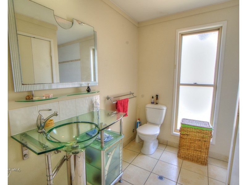 1/4 Young Nicks Way, Agnes Water QLD 4677