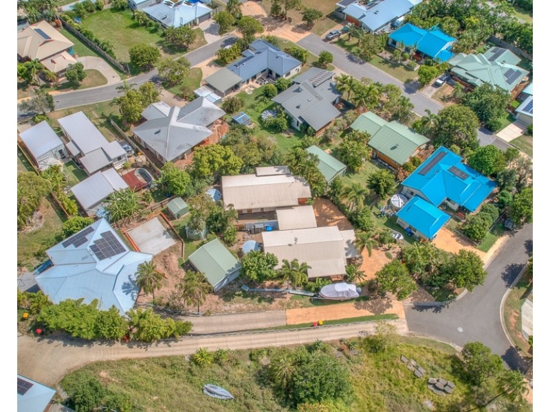 1/4 Young Nicks Way, Agnes Water QLD 4677