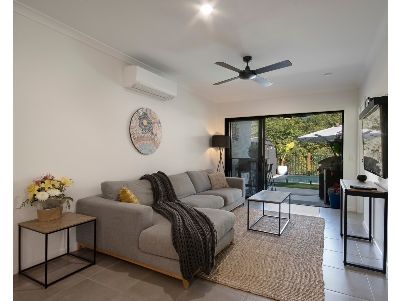 34 Palm Forest Circuit, Forest Glen QLD 4556