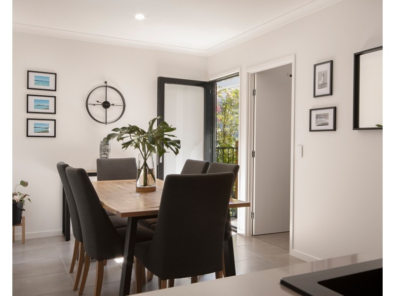 34 Palm Forest Circuit, Forest Glen QLD 4556