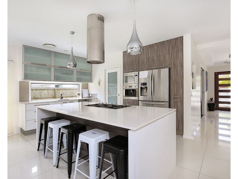 5 Swivel Court, Birtinya QLD 4575