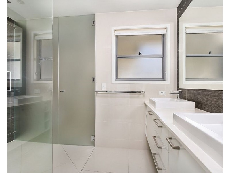 5 Swivel Court, Birtinya QLD 4575