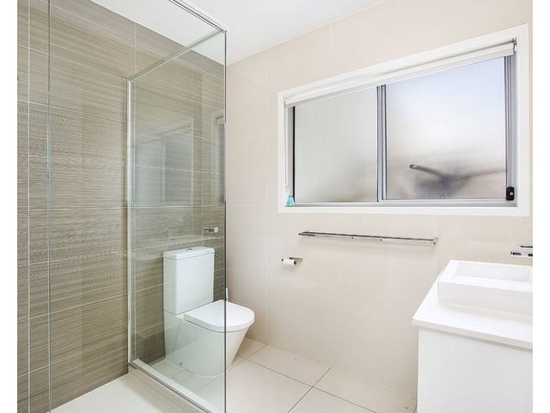 5 Swivel Court, Birtinya QLD 4575