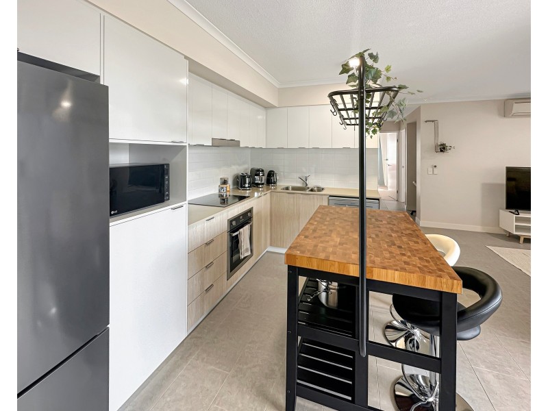 53/10-18 Pikki St, Maroochydore QLD 4558