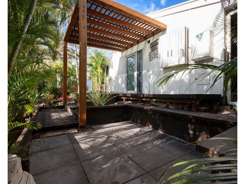 2235 David Low Way, Peregian Beach QLD 4573