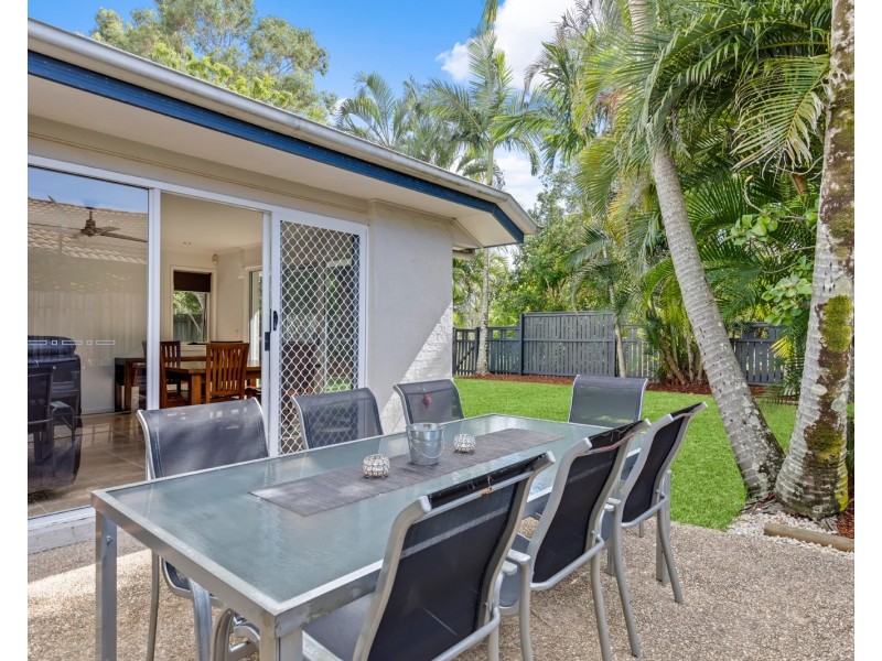 15 Honeymyrtle Court, Mountain Creek QLD 4557