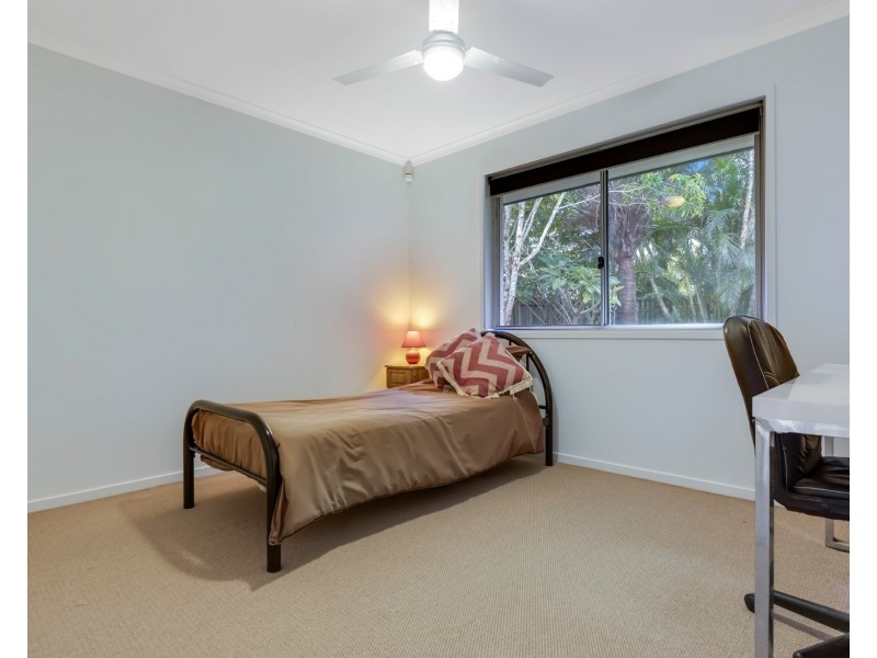 15 Honeymyrtle Court, Mountain Creek QLD 4557