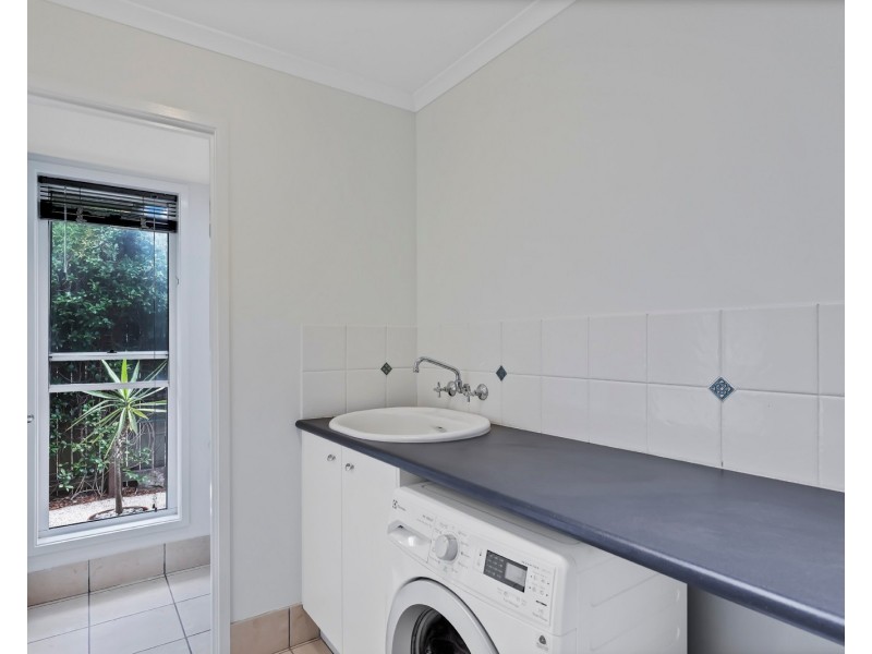 15 Honeymyrtle Court, Mountain Creek QLD 4557