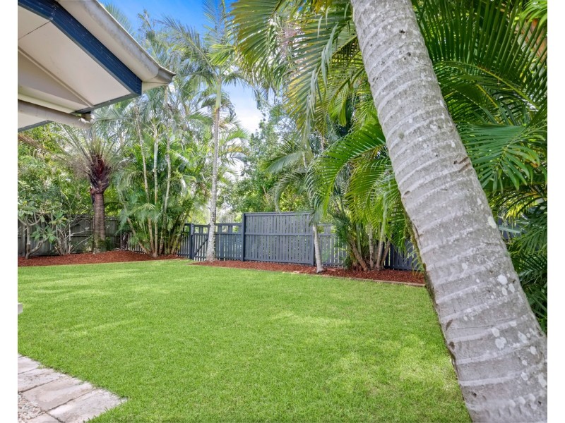 15 Honeymyrtle Court, Mountain Creek QLD 4557