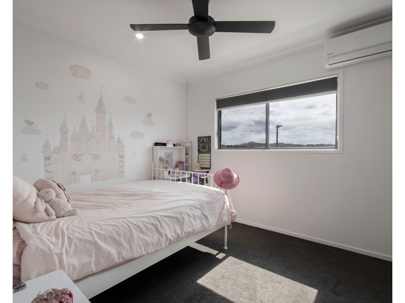 7 Greenview Terrace, Palmview QLD 4553