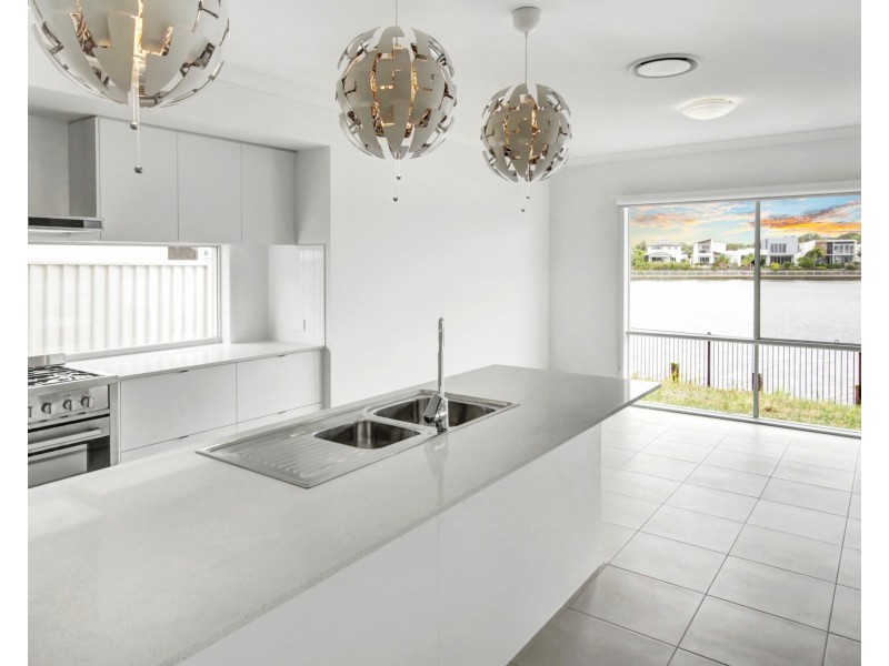 74 Prime Parade, Birtinya QLD 4575