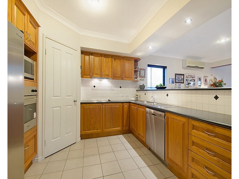 41 Sailfish Drive, Mountain Creek QLD 4557