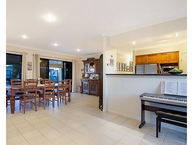 41 Sailfish Drive, Mountain Creek QLD 4557